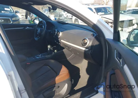 2018 Audi A3 2.0T Premium/2.0T Tech Premium z USA, uszkodzony, nr VIN WAUB8GFF6J1007176